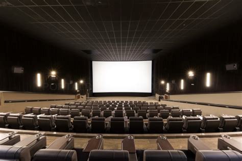 cines vallsur valladolid|Cine Yelmo